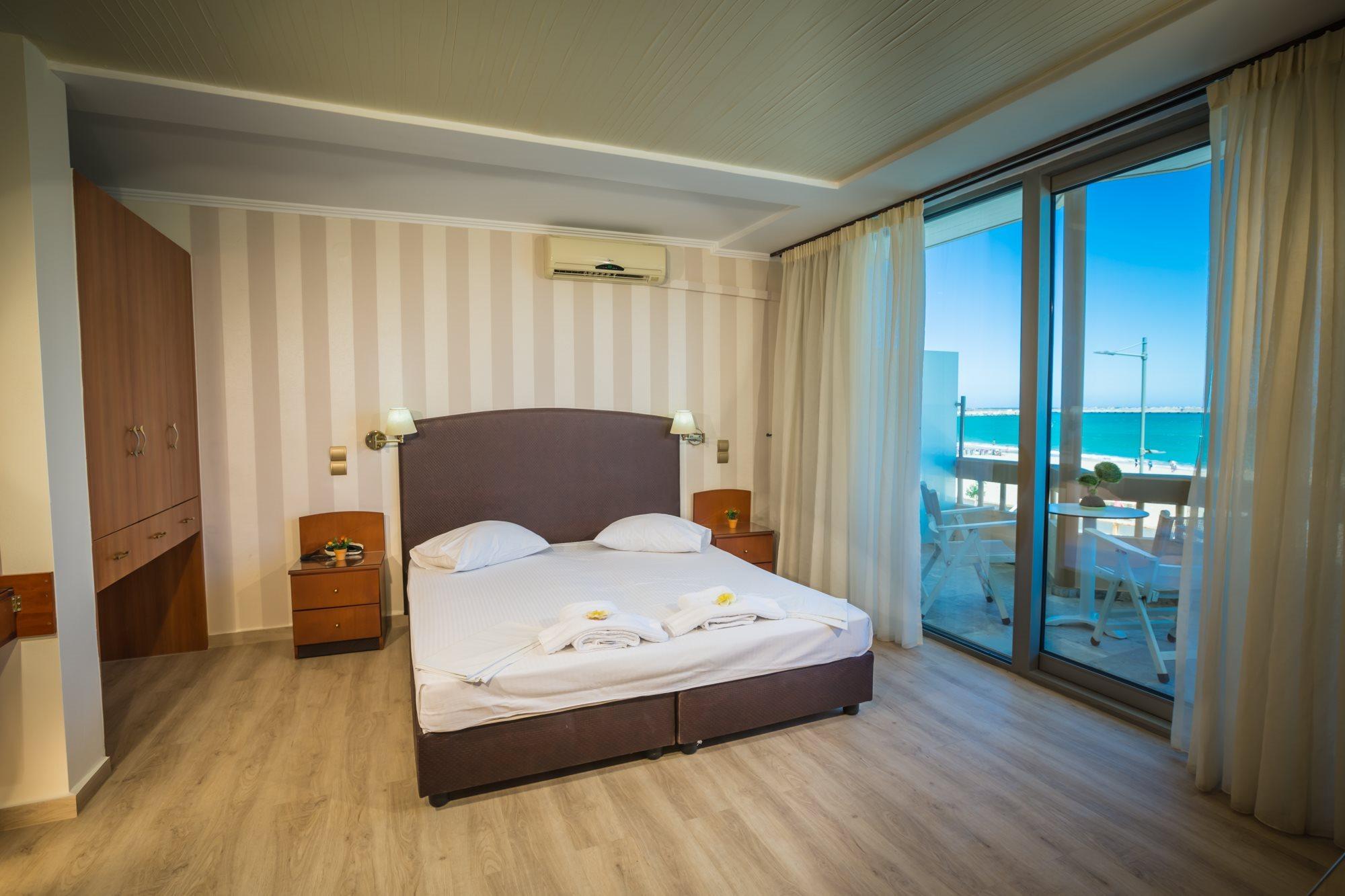 Theo Beach Hotel Apartments Rethymno  Exterior photo