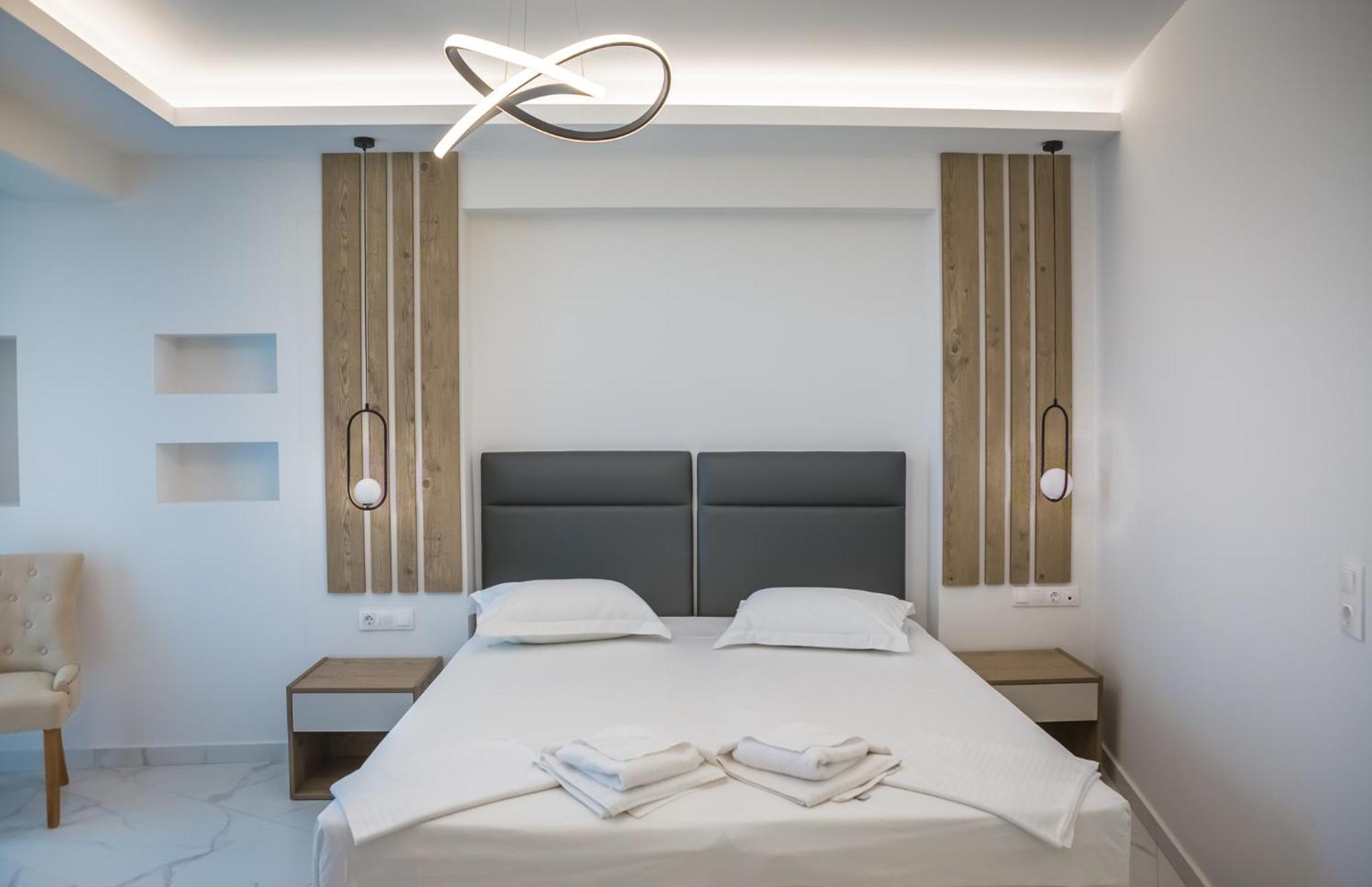 Theo Beach Hotel Apartments Rethymno  Exterior photo
