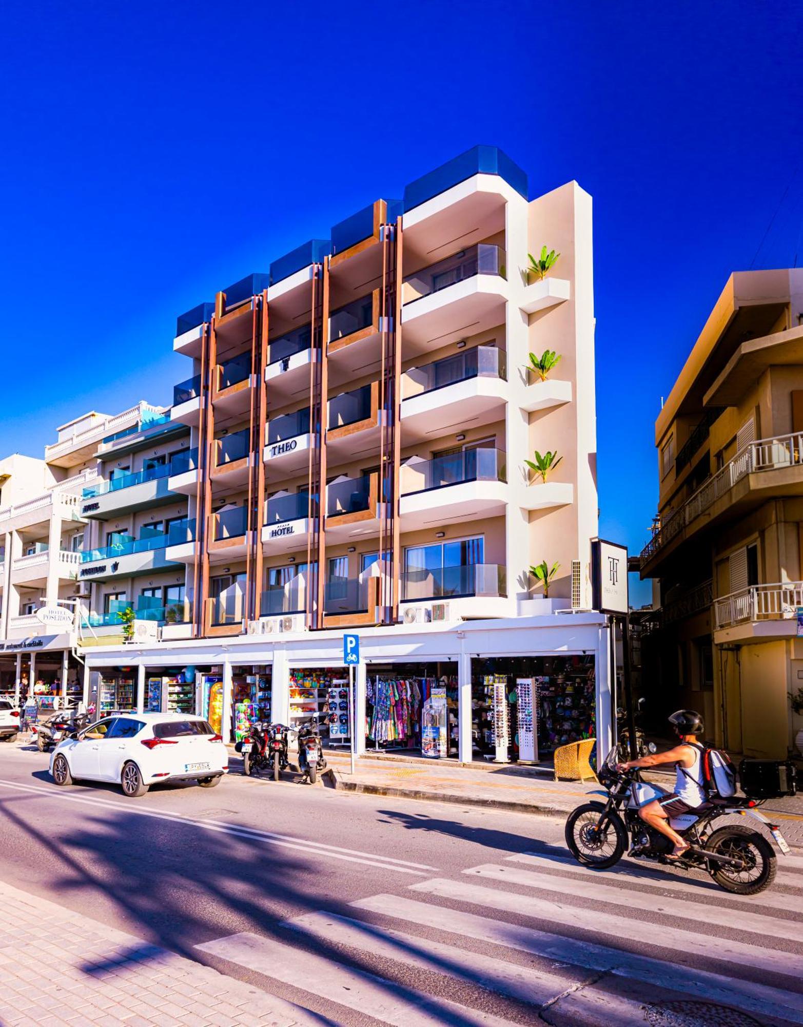 Theo Beach Hotel Apartments Rethymno  Exterior photo