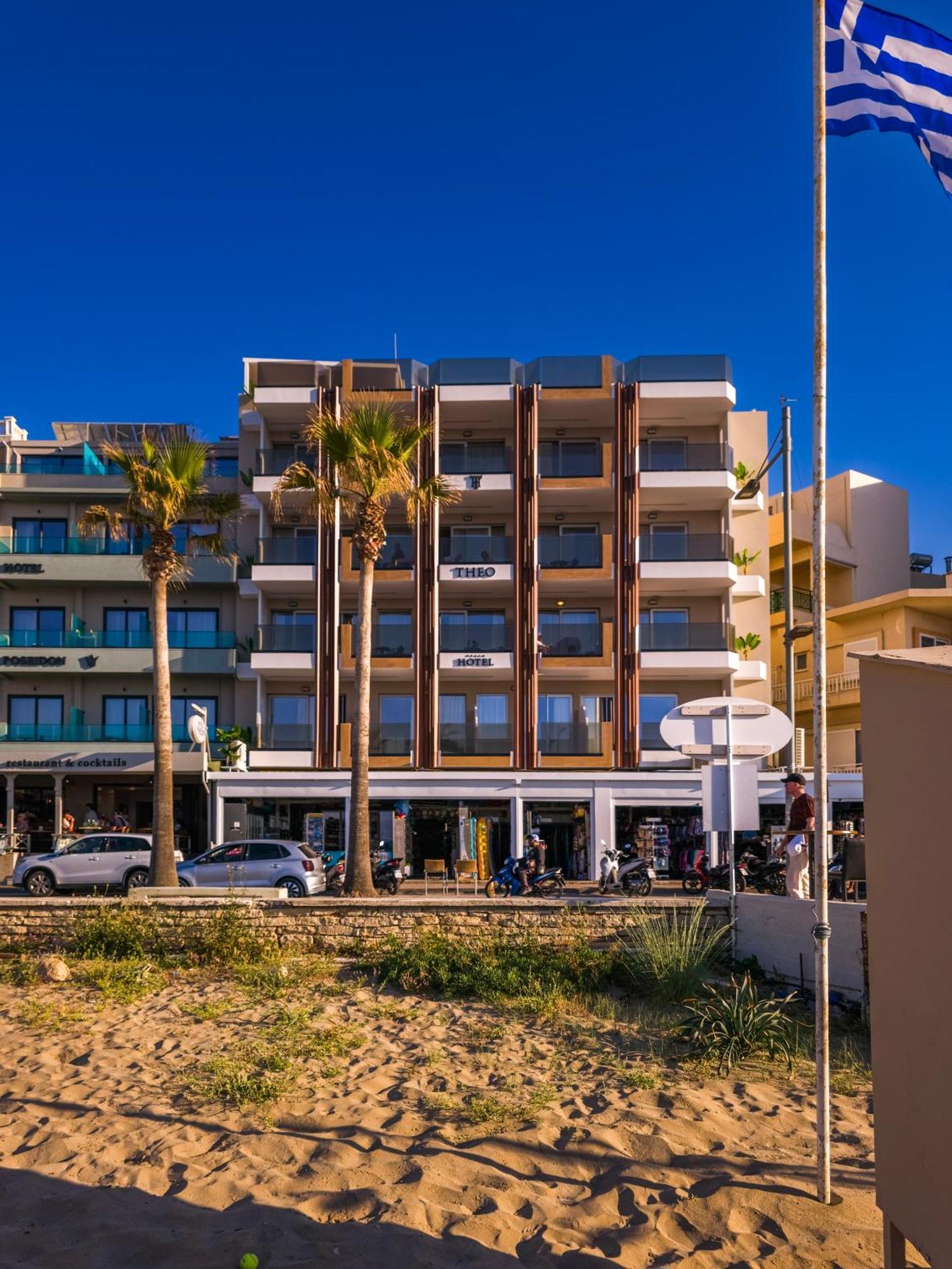 Theo Beach Hotel Apartments Rethymno  Exterior photo
