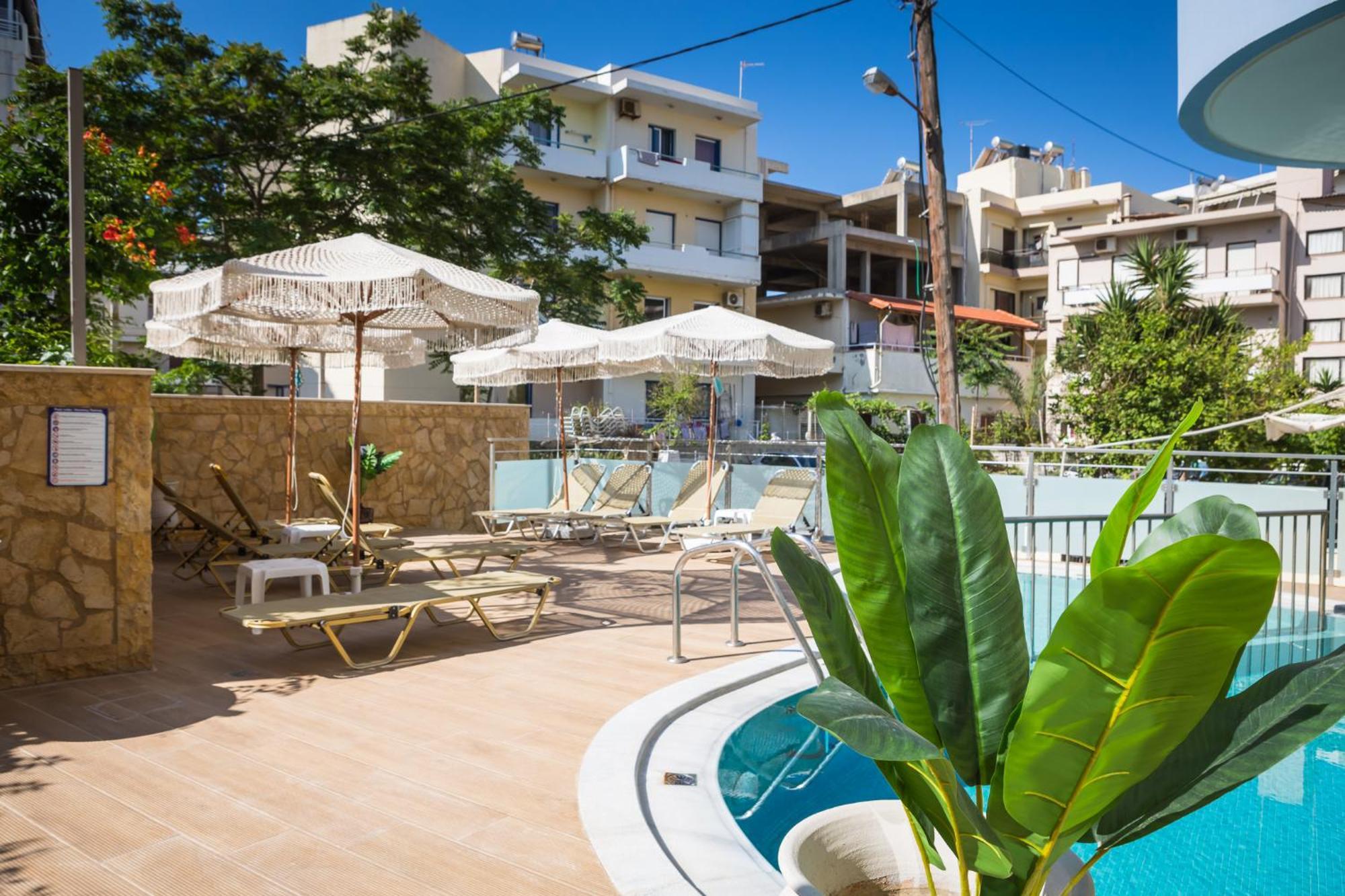 Theo Beach Hotel Apartments Rethymno  Exterior photo