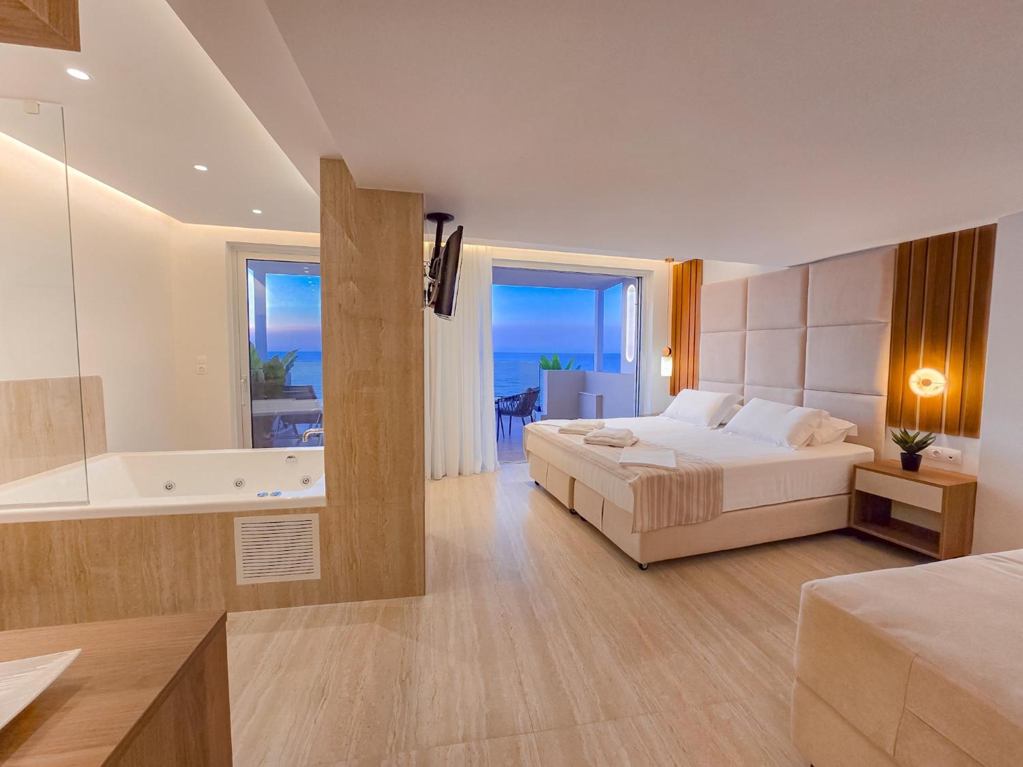 Theo Beach Hotel Apartments Rethymno  Exterior photo