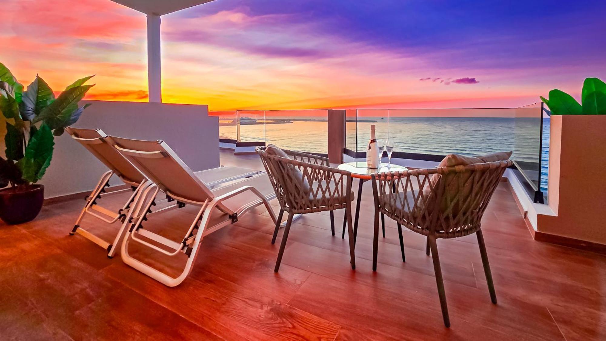 Theo Beach Hotel Apartments Rethymno  Exterior photo