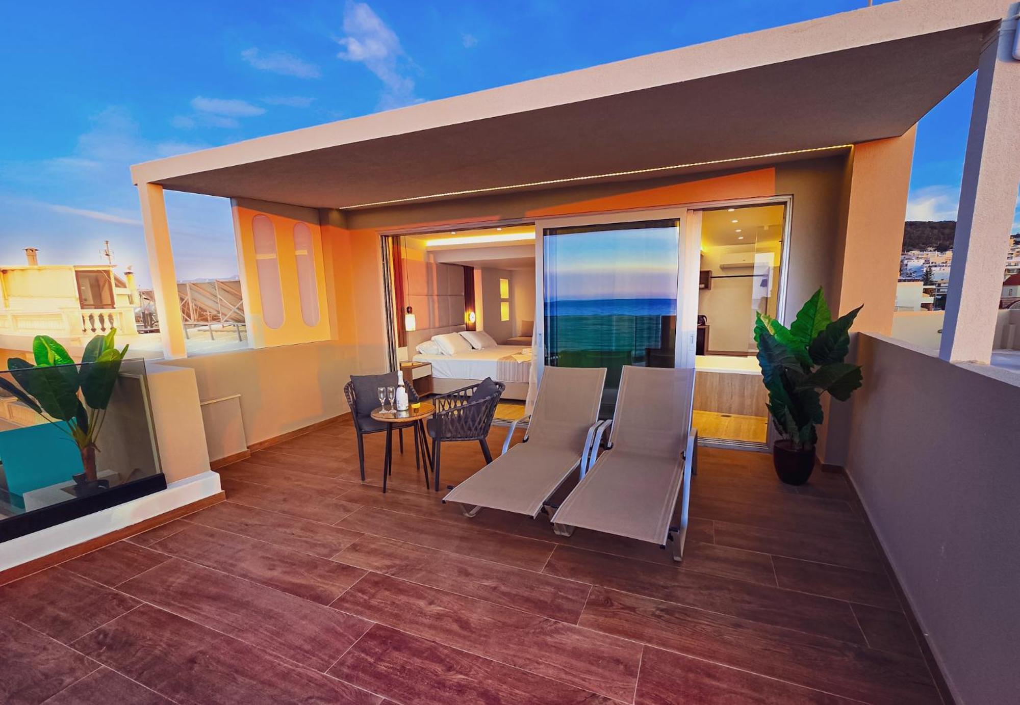 Theo Beach Hotel Apartments Rethymno  Exterior photo